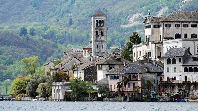 In cammino sul Lago d’Orta: il Girolago da Orta a Pella