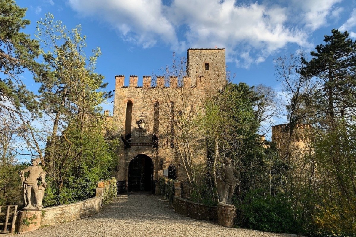 Atmosfere Natalizie: Castello di Gropparello & I Mercatini di San Pietro in Cerro