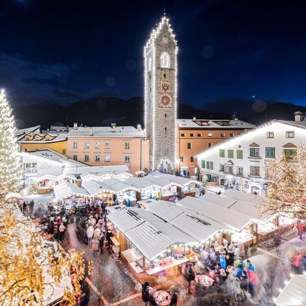 Il Natale in Alto Adige tra vette innevate e mercatini storici