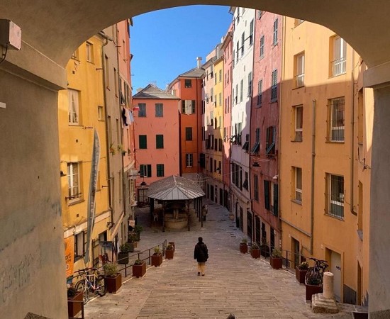 Genova : le Donne di Genova Vergini Maghe e Streghe