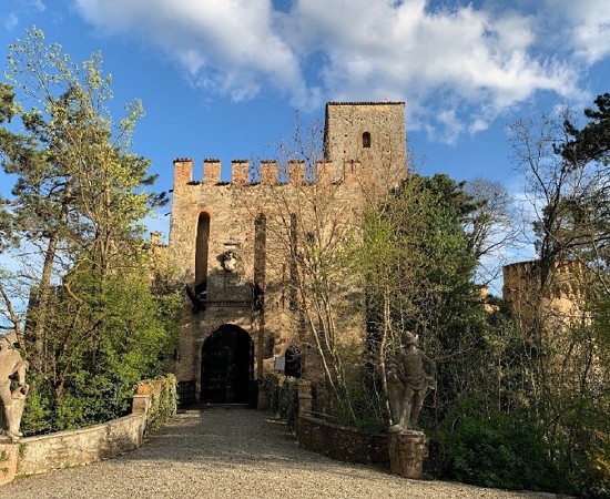 Atmosfere Natalizie: Castello di Gropparello & I Mercatini di San Pietro in Cerro