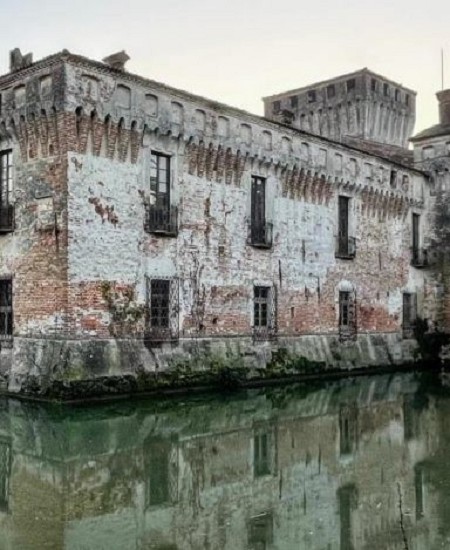 Magia di Natale: Il Castello a Padernello e il Borgo Medievale di Soncino (pranzo incluso)