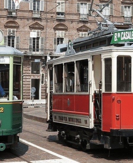 Pranzo a bordo di un tram storico a Torino